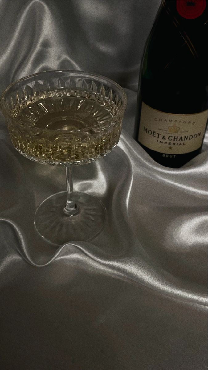 Lover | Prosecco & Silk