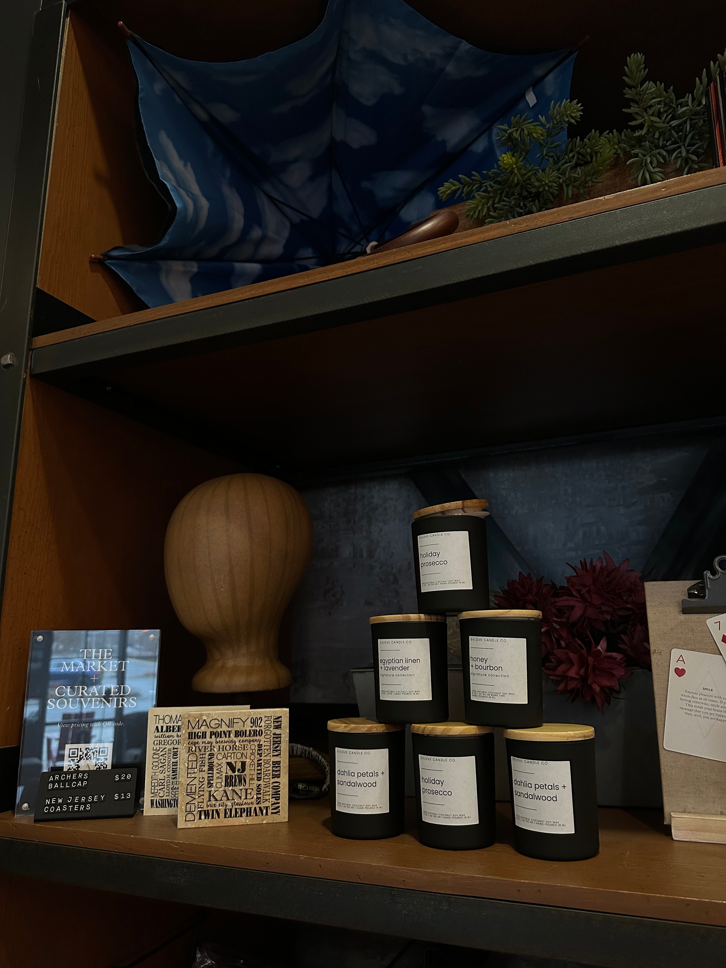 Tea Rose &amp; Papyrus | 6 oz. Matte Black Jar